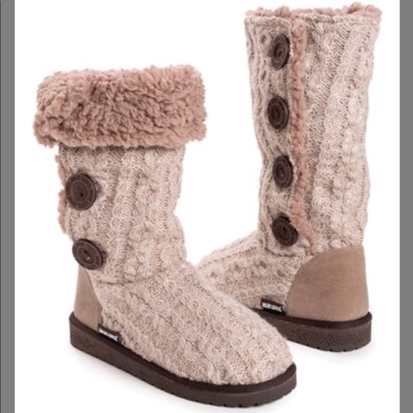 Muk Luks Vanilla & Fairy Dust Liza Boots NWT